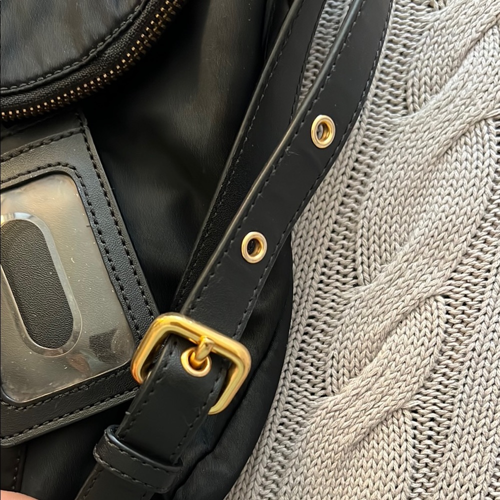 Marc By Marc Jacobs Black Shoulder Bag with Adjustable Strap and Flap Closure - Picture 6 of 6